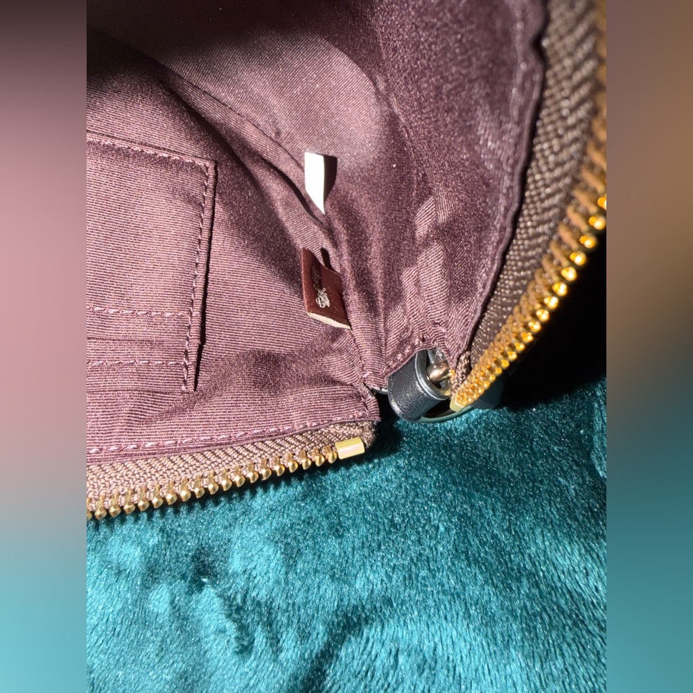 Coach Nolita 19 in Signature Canvas Bag NWOT - Picture 8 of 9